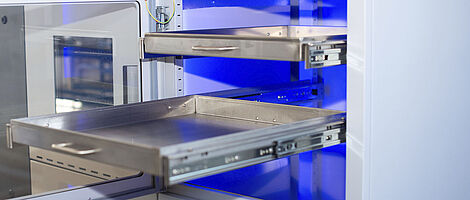 Extended drawer of a dry storage machine.