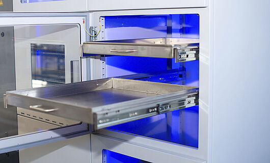 Extended drawer of a dry storage machine.