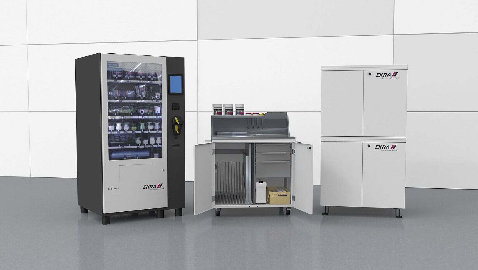 Automat mit Druck-Komponenten neben einem Lagersystem und einem mobilen Rüstsystem.