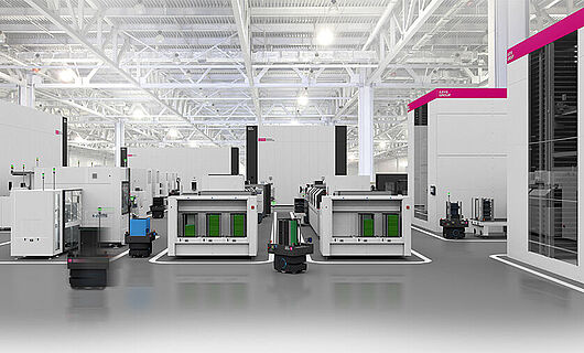 Línea de producción SMT con logística de materiales automatizada mediante robots AMR.