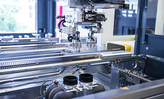 Interior of an Depaneling machine with dual spindle
